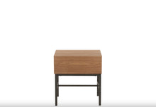 Charger l'image dans la galerie, Table de Chevet en bois naturel et métal